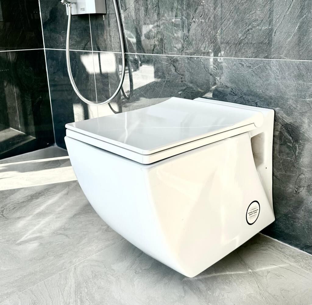 Creavit Trend Kare Asma Klozet + Nkp Duroplast Yavaş Kapanır Kapak