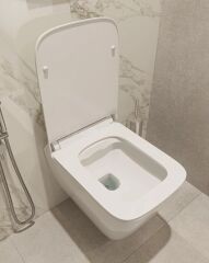 Seramiksan Saturn Rim-Out (Kanalsız) Asma Klozet + VitrA Gömme Rezervuar + Yavaş Kapanır Kapak Set