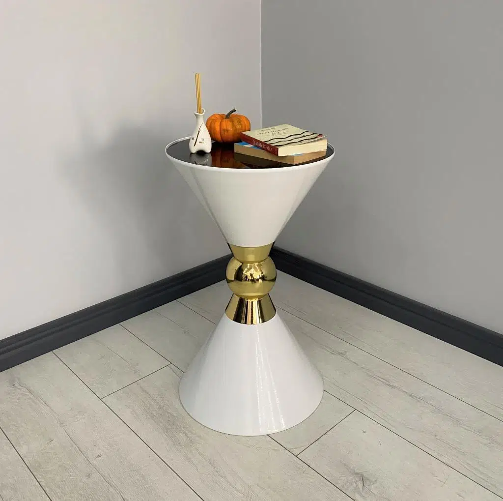 Piramit Dekoratif Beyaz Gold Sehpa